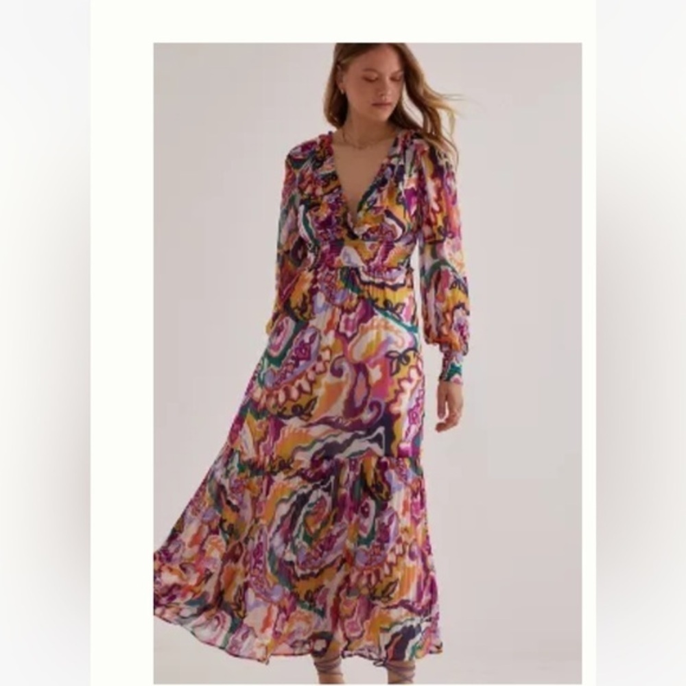 NWT Anthropologie Odetta Ruffled V-Neck Dress M